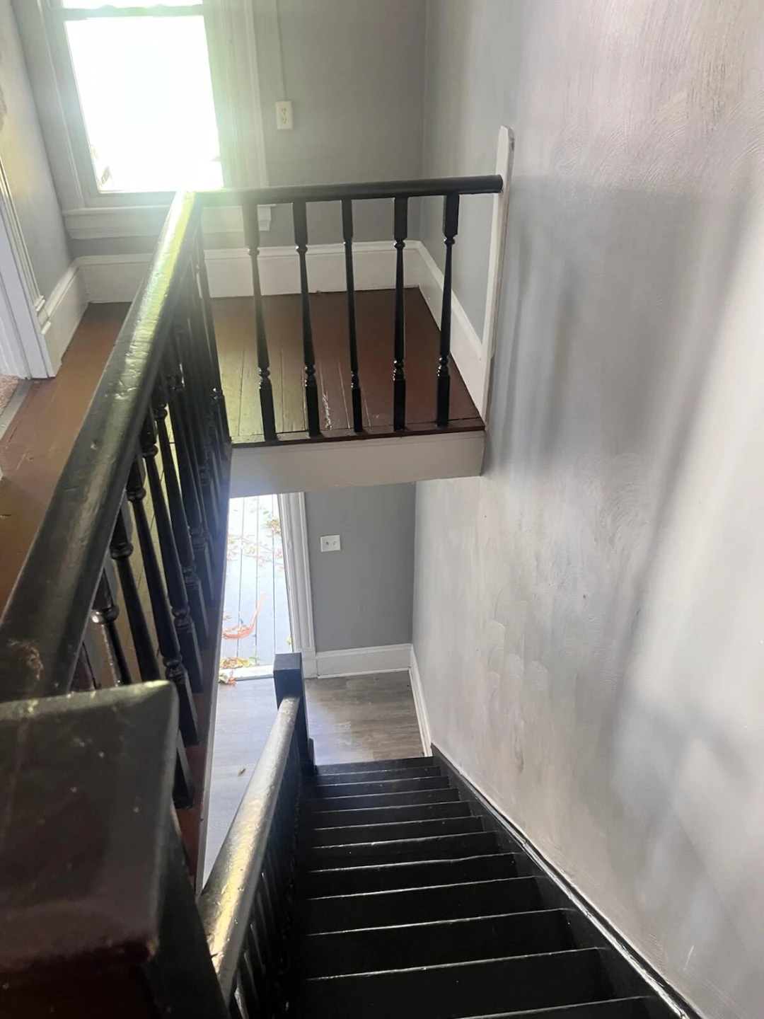711 Stewart AVE SE - Photo 11