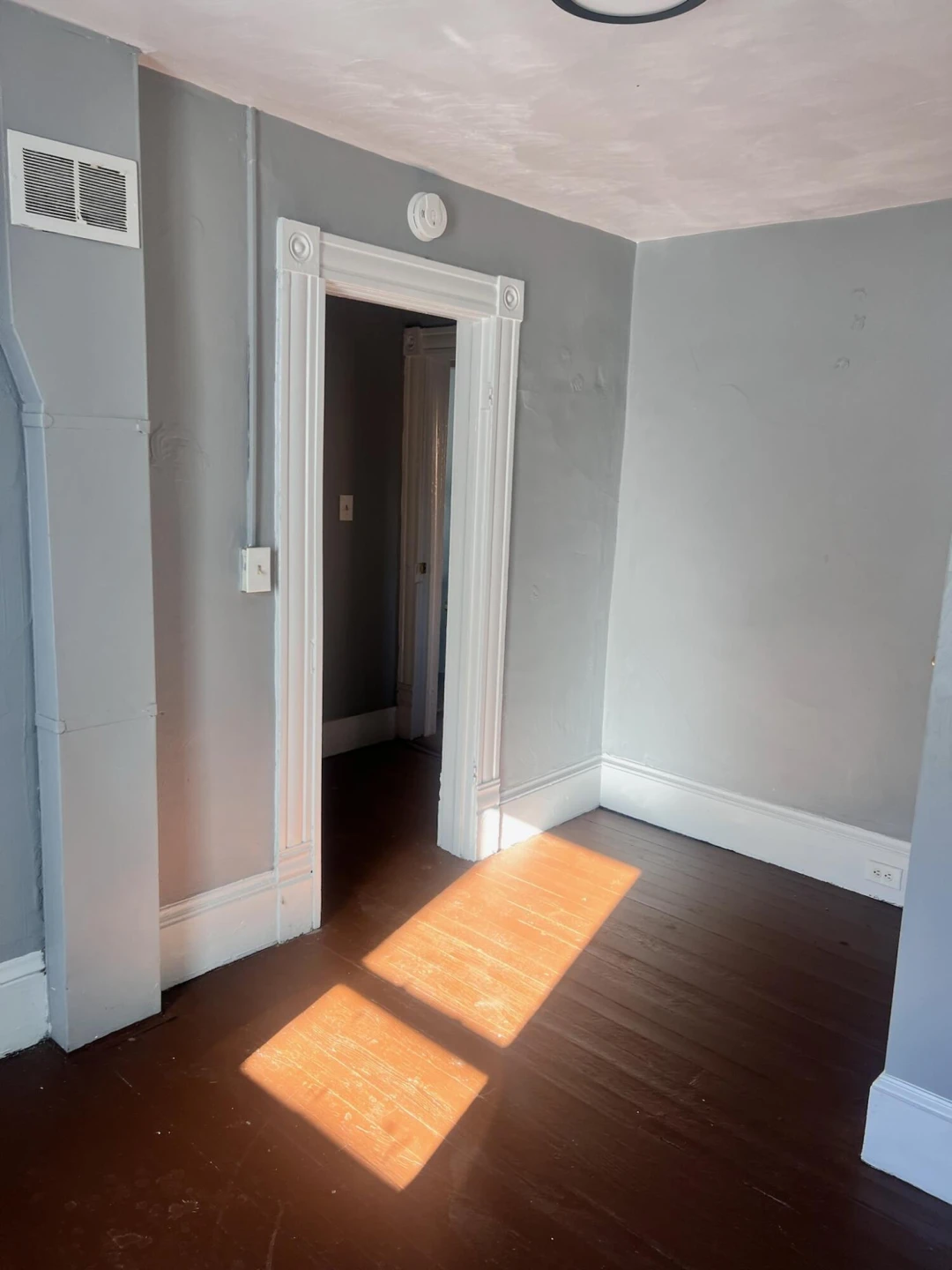 711 Stewart AVE SE - Photo 15