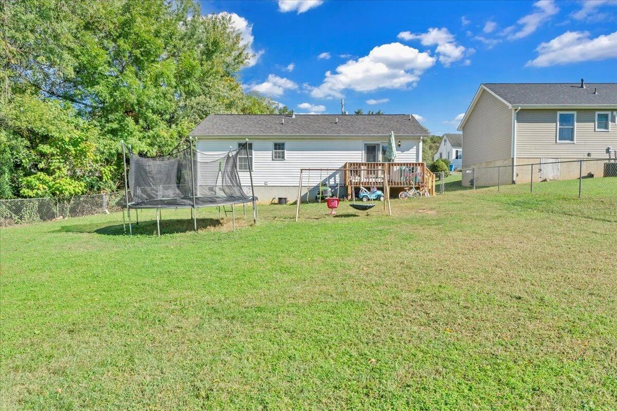1731 18th ST SE - Photo 19