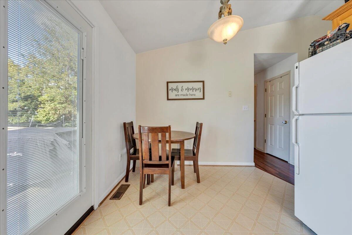 1731 18th ST SE - Photo 9