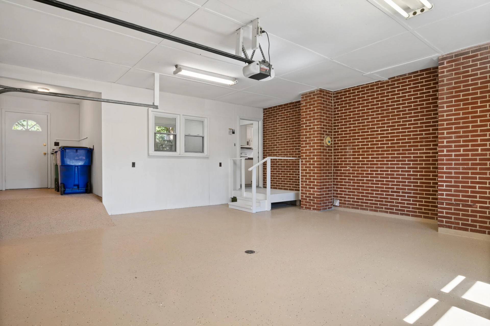 207 Ardmore ST - Photo 14