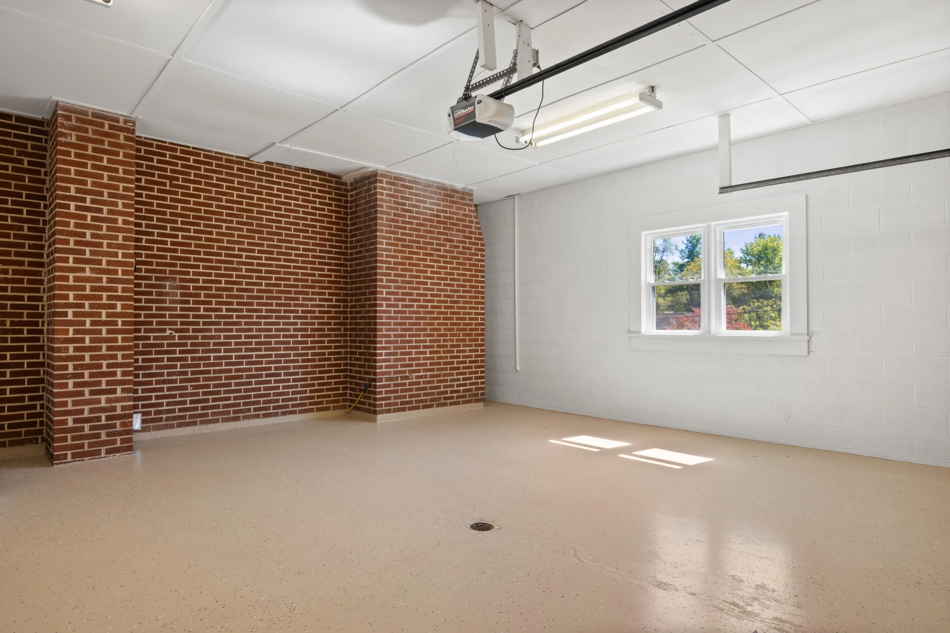 207 Ardmore ST - Photo 15