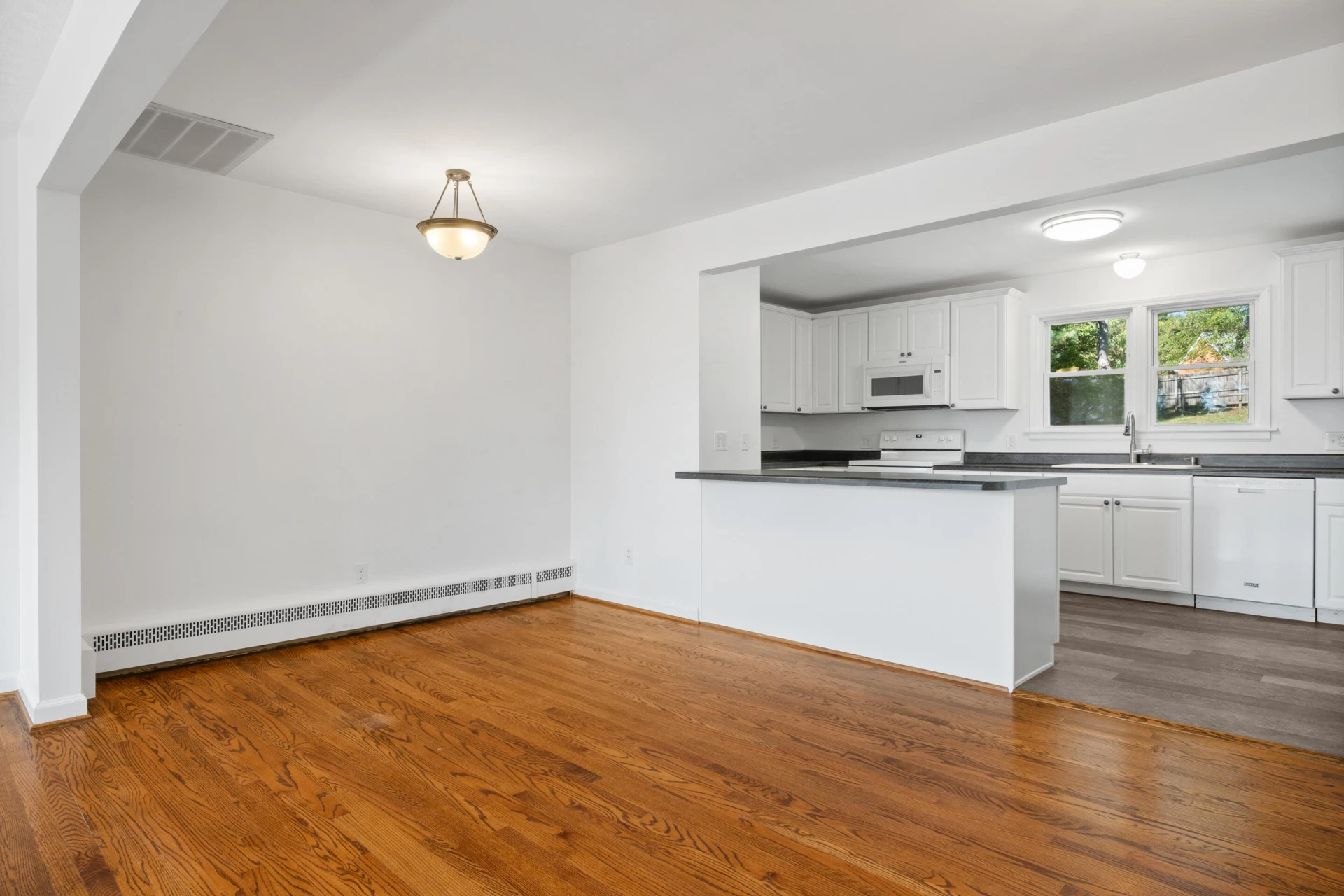 207 Ardmore ST - Photo 5