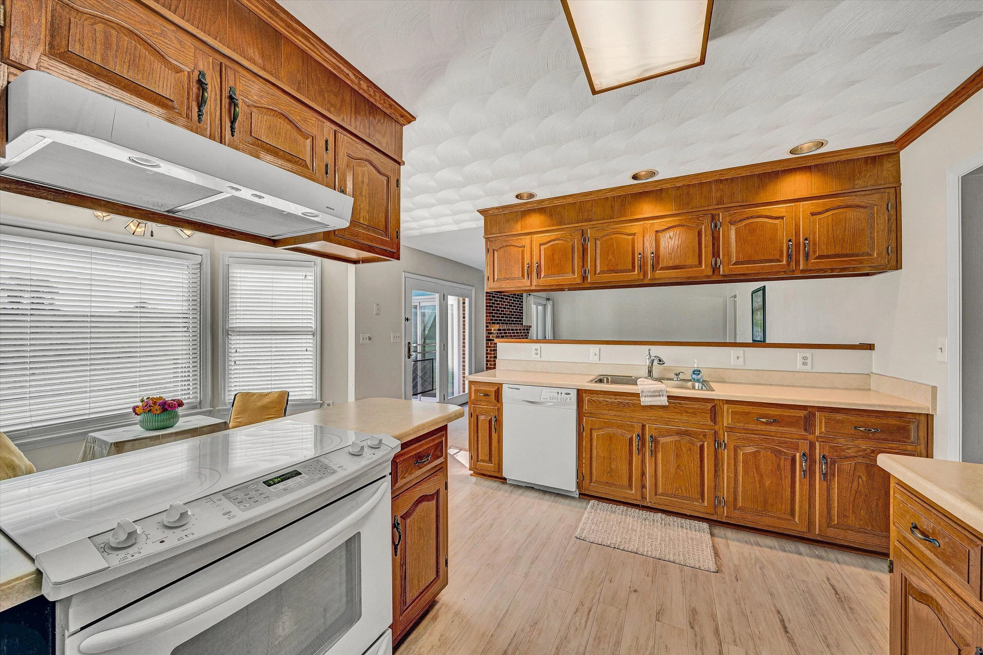 143 Plantation DR - Photo 10