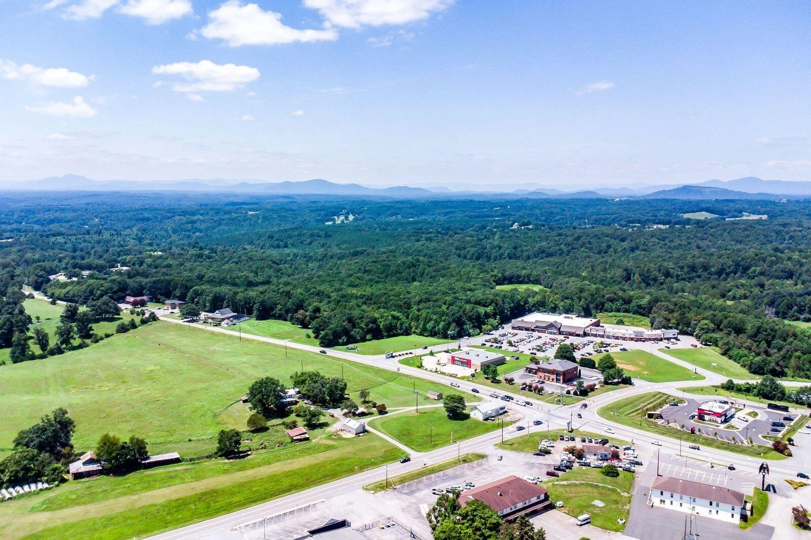 15093 A Moneta RD