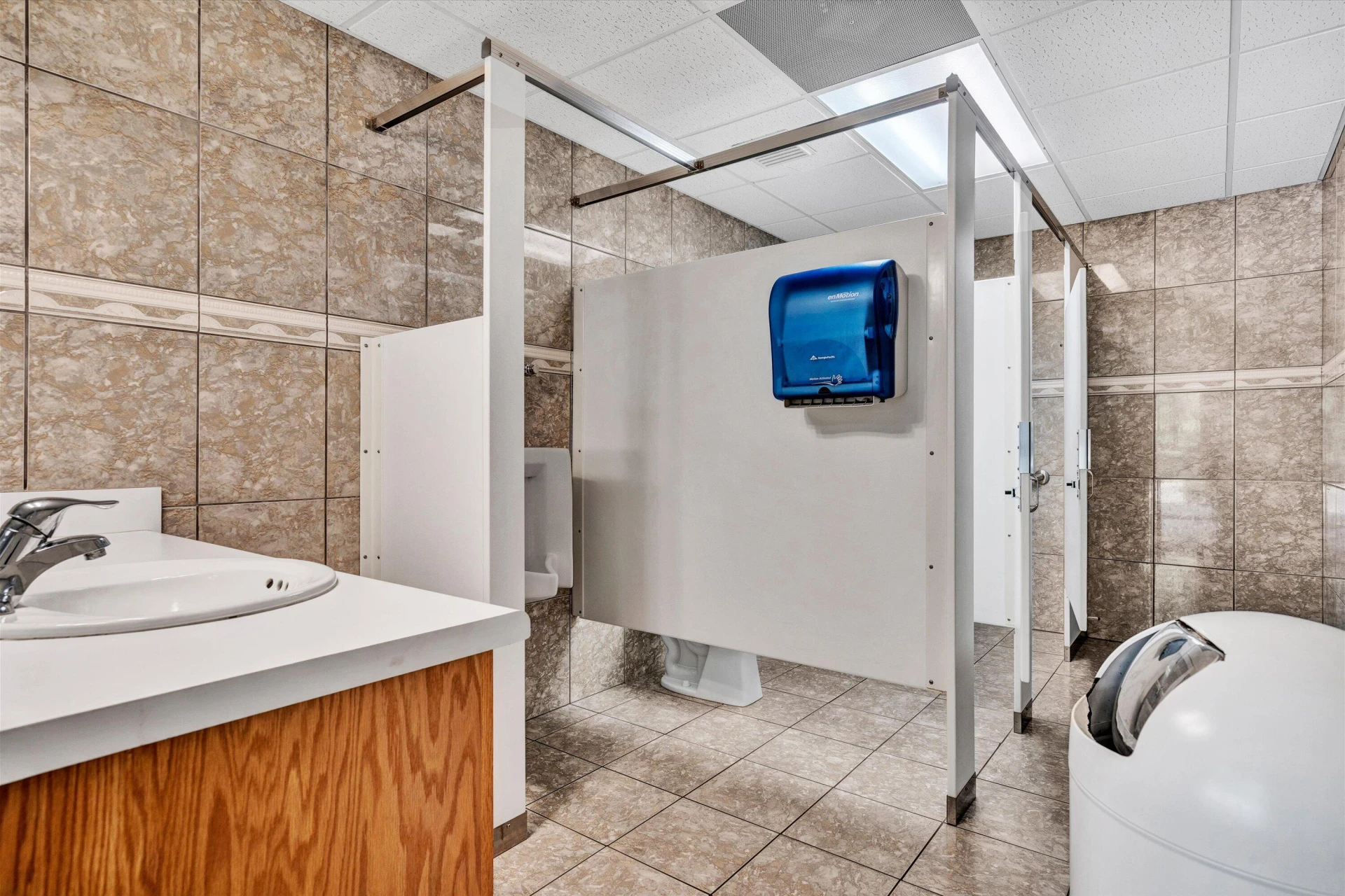 180 AMT TECH DR - Photo 39