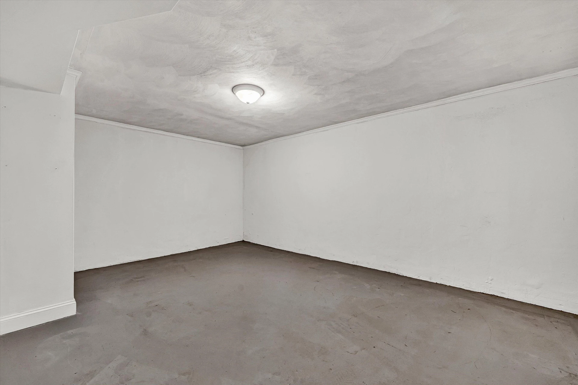 928 Shelbourne AVE - Photo 12