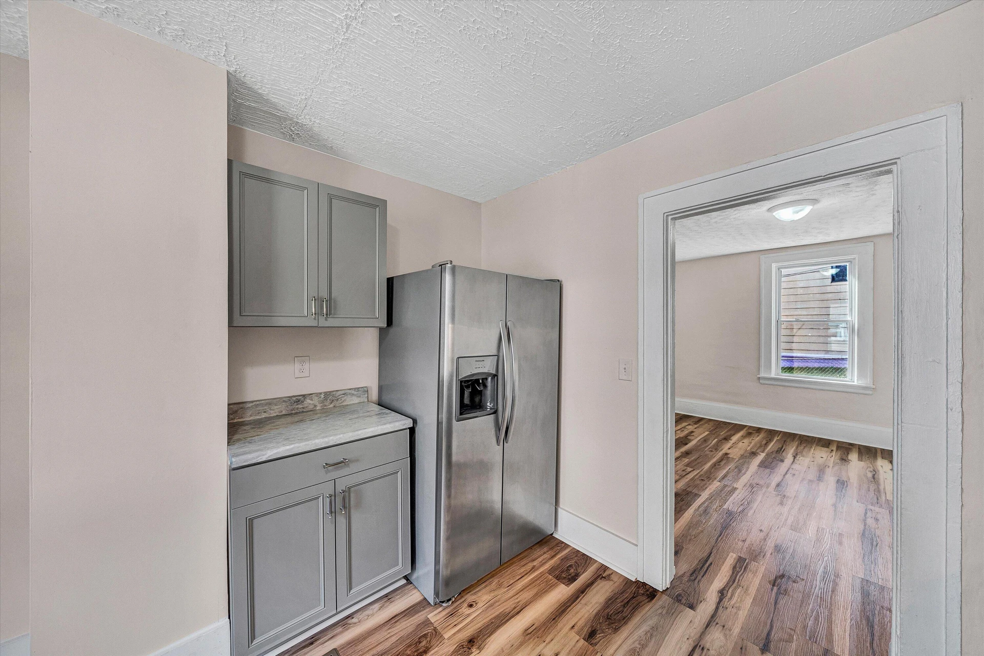2431 Delaware AVE NW - Photo 13