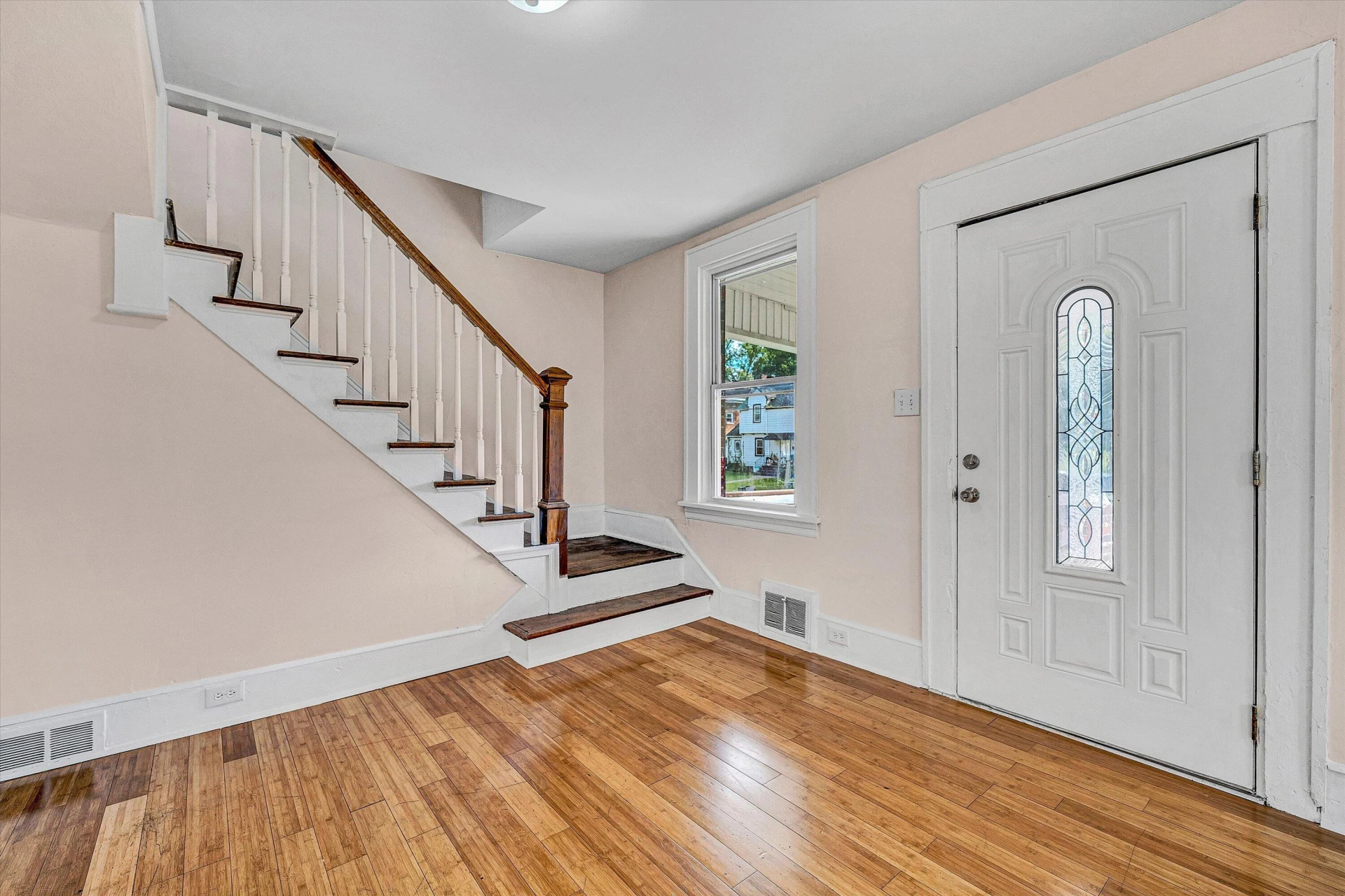 2431 Delaware AVE NW - Photo 5