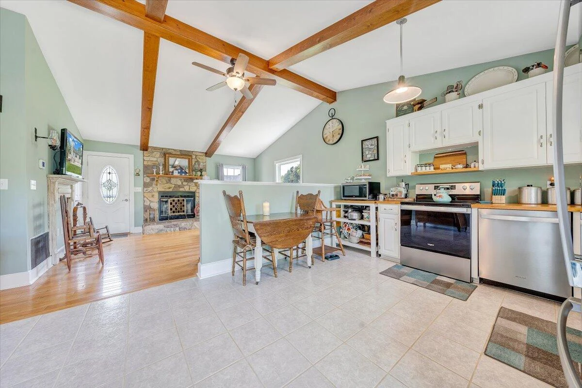 2711 Quarles RD - Photo 5