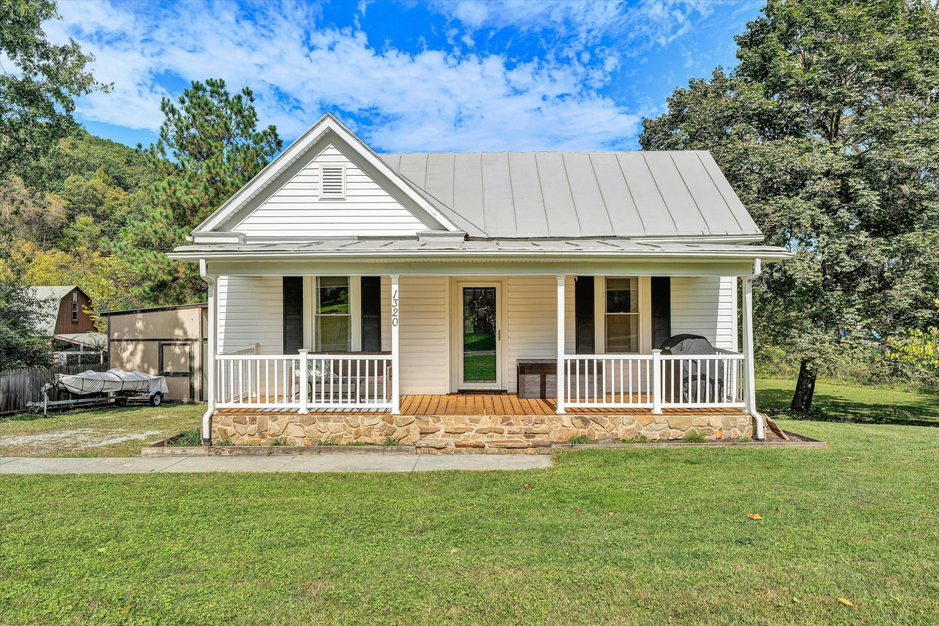 1320 Eddington RD SE