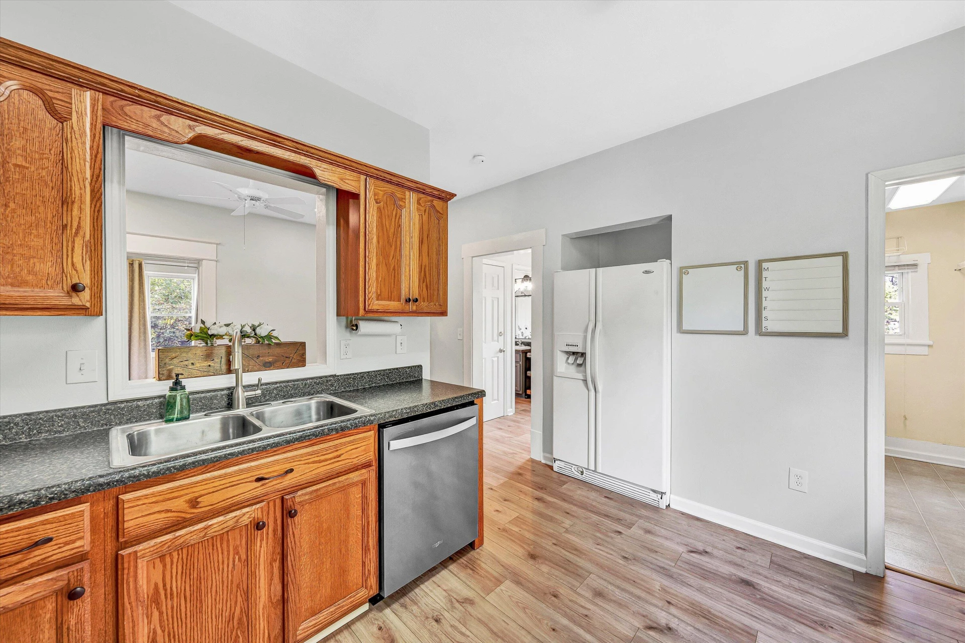 1320 Eddington RD SE - Photo 13
