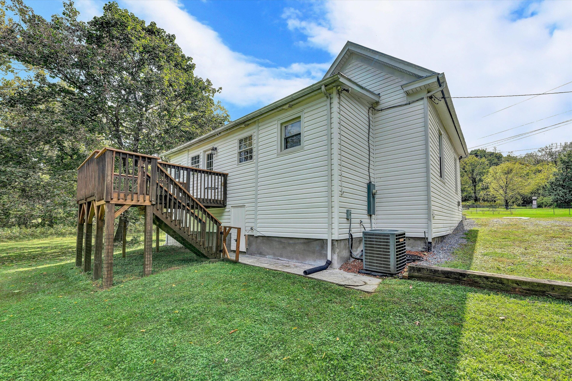 1320 Eddington RD SE - Photo 34