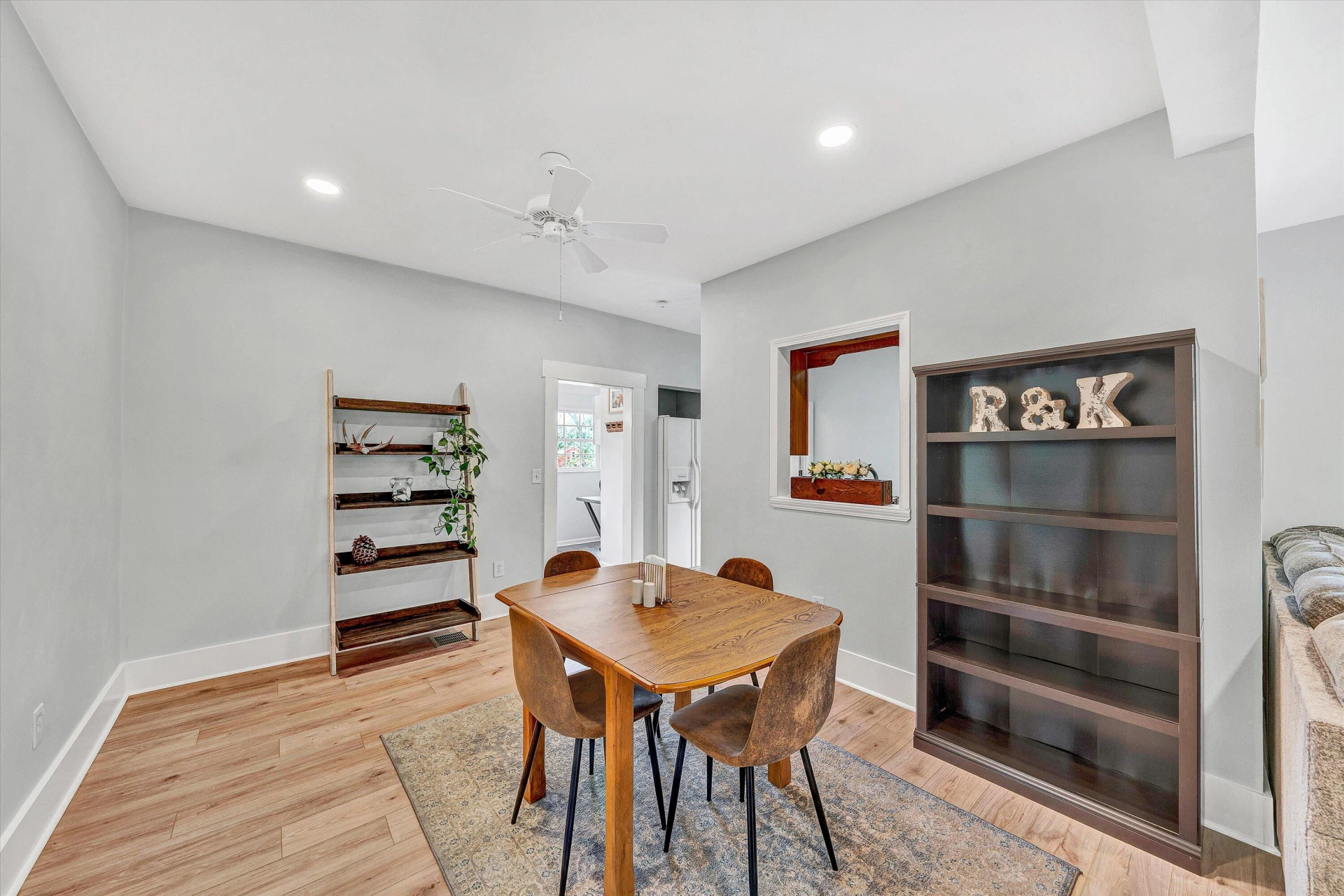 1320 Eddington RD SE - Photo 9