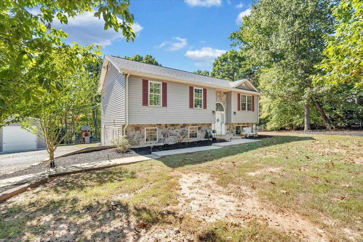 1063 Colony CT - Photo 3