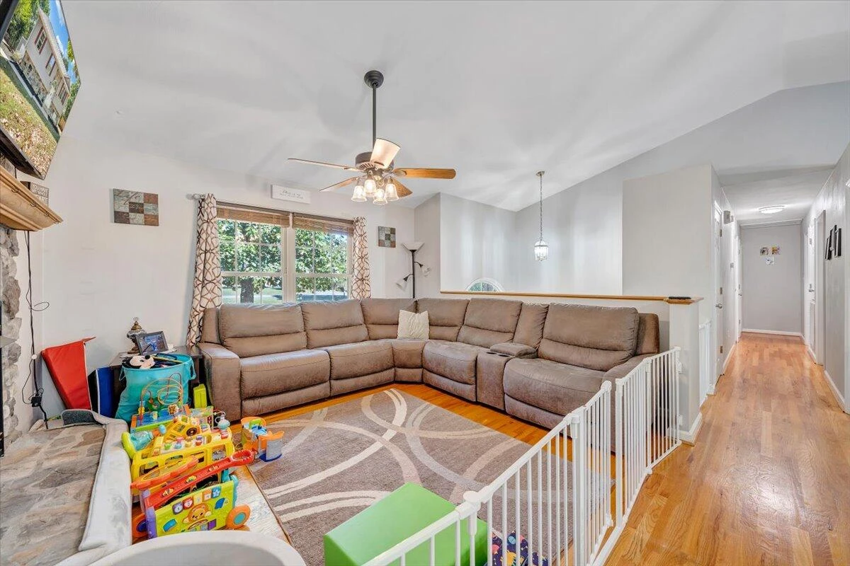 1063 Colony CT - Photo 8