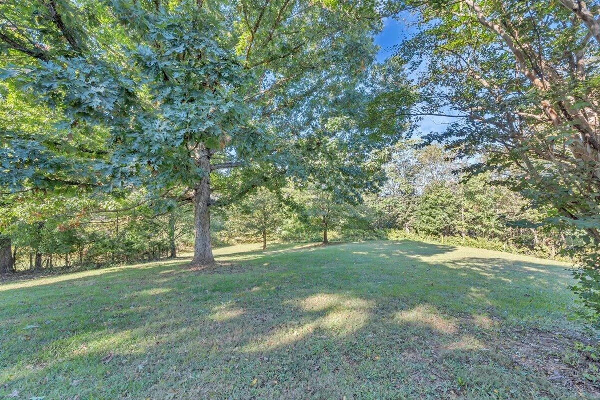 1843 Redwood RD SE - Photo 26