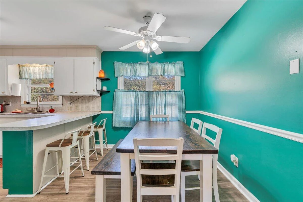 2441 Meadowbrook RD NW - Photo 10