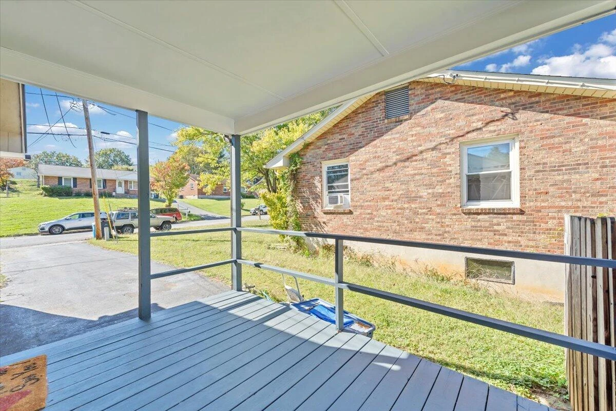 2441 Meadowbrook RD NW - Photo 24