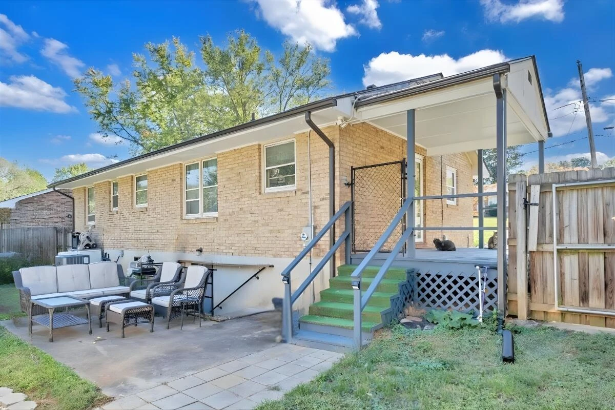2441 Meadowbrook RD NW - Photo 25