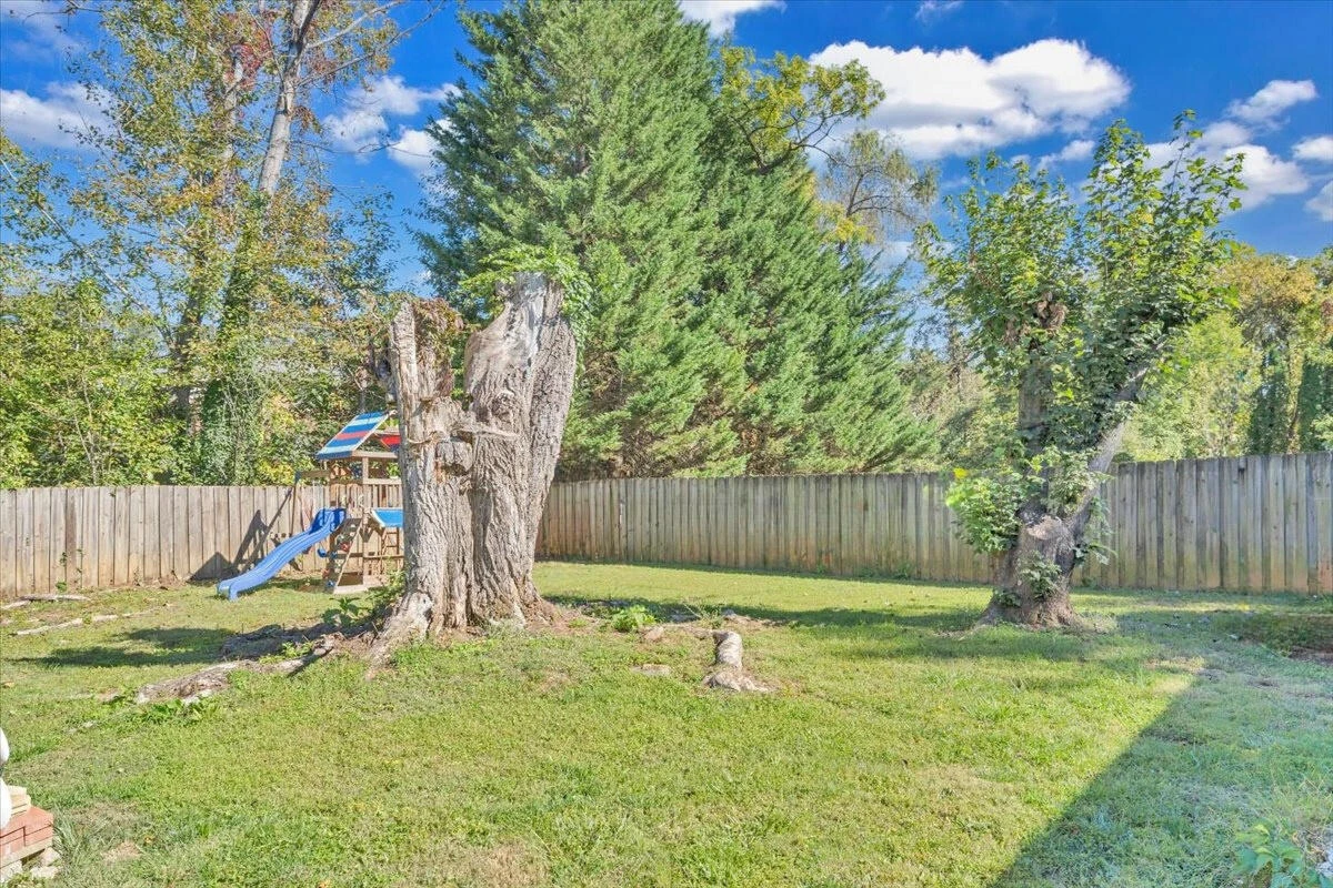 2441 Meadowbrook RD NW - Photo 26