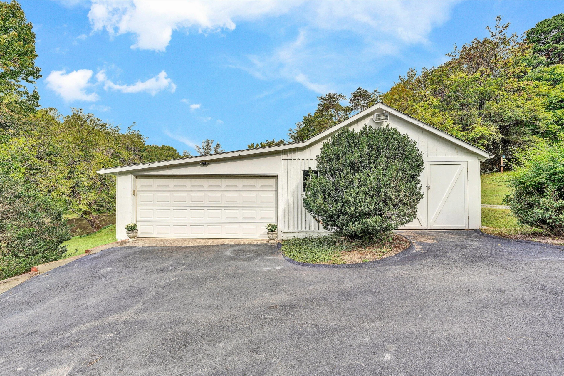 400 Walnut RD - Photo 53