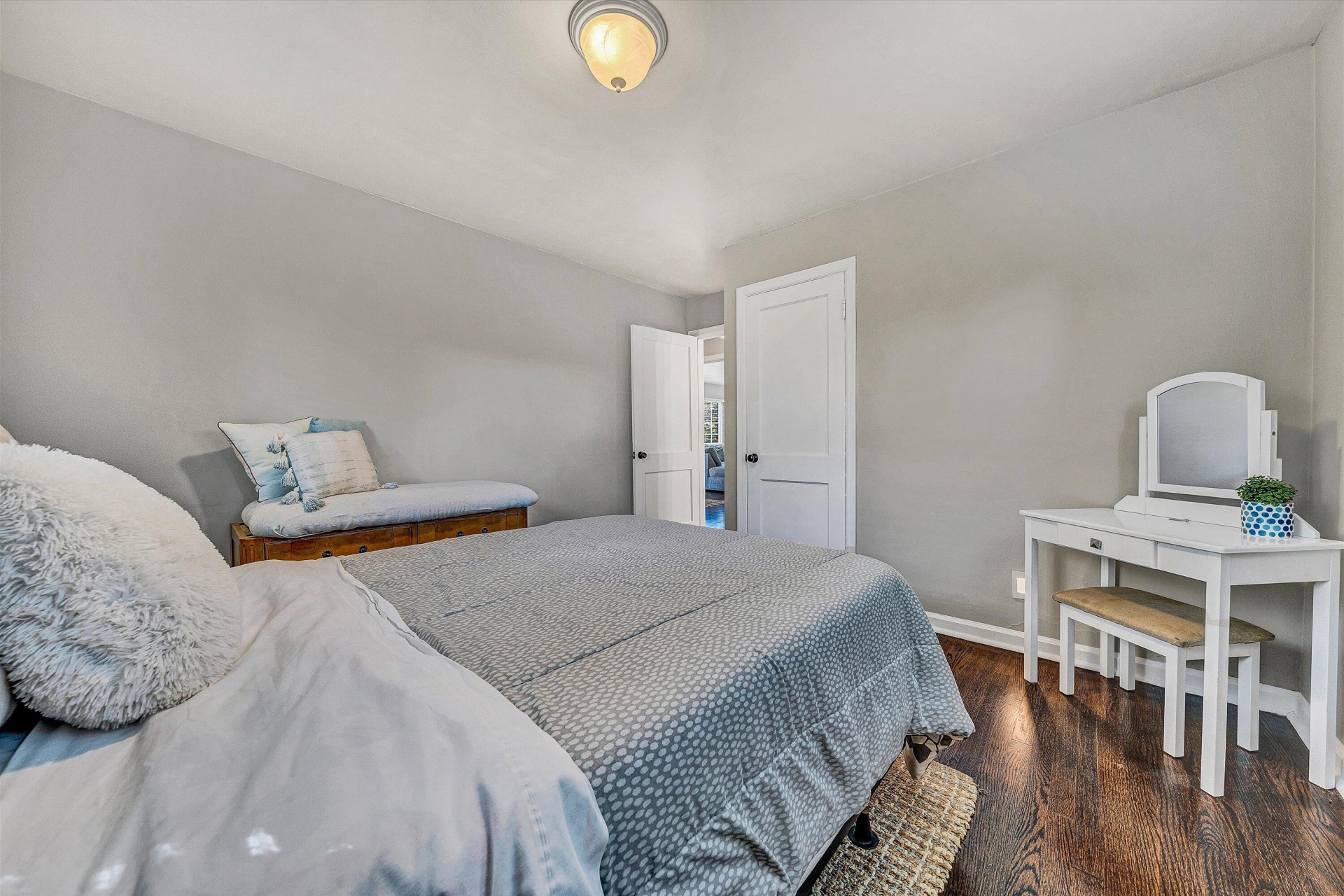 3516 Grandin RD SW - Photo 20