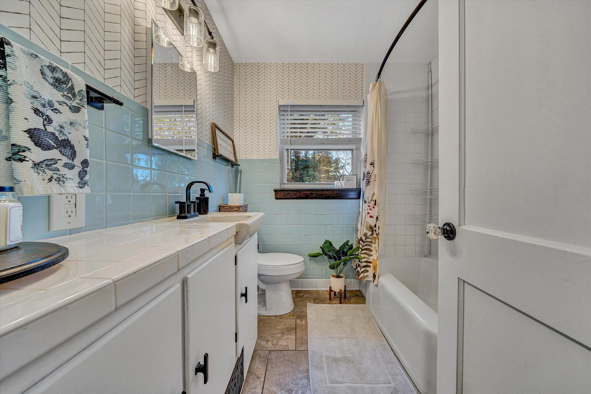 3516 Grandin RD SW - Photo 21