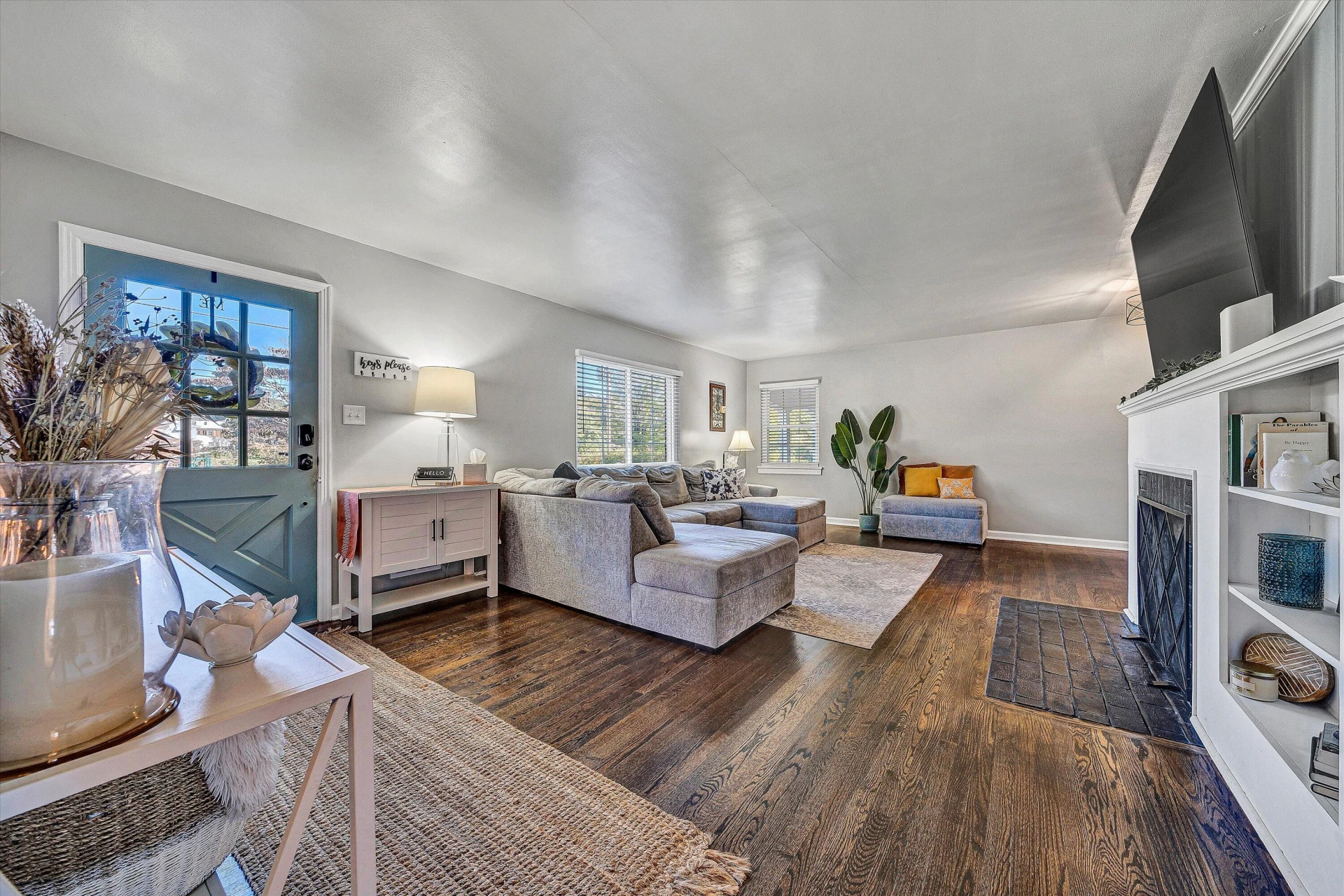 3516 Grandin RD SW - Photo 4