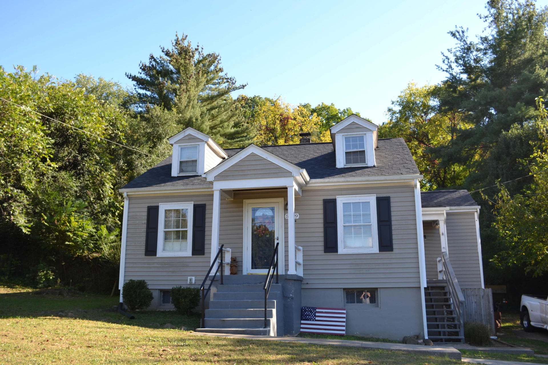 5329 Eden AVE