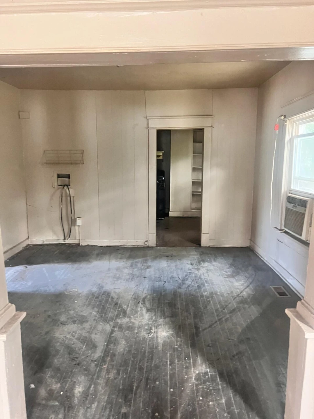 711 Harrison AVE NW - Photo 3