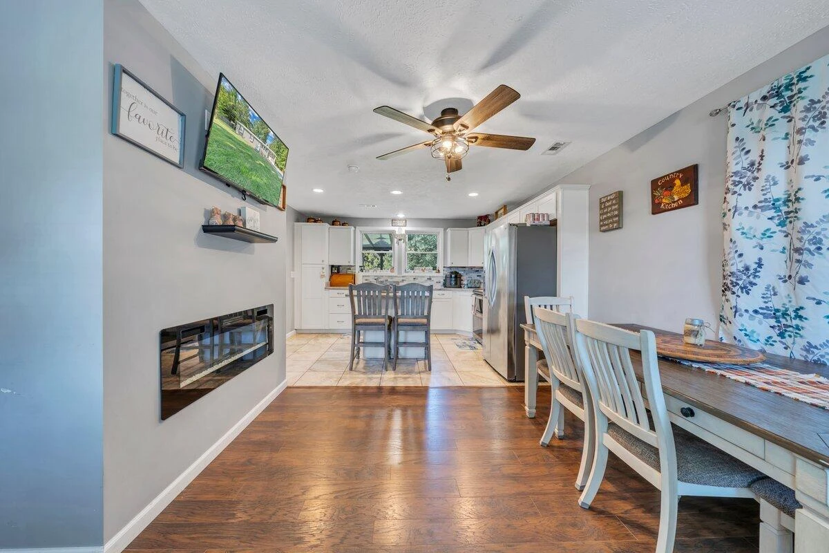 1384 Homeplace RD - Photo 13
