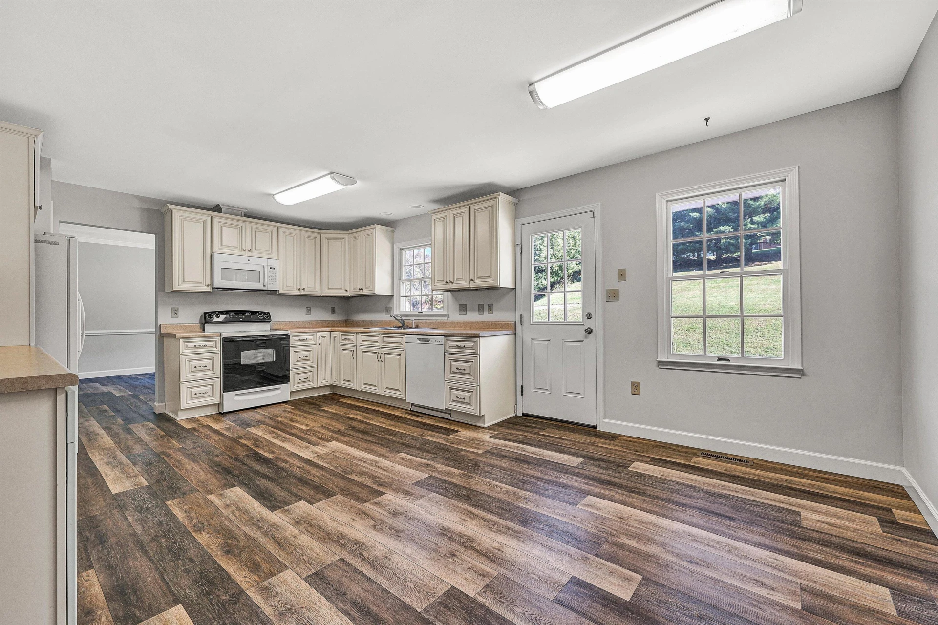 4477 Bonsack RD NE - Photo 20