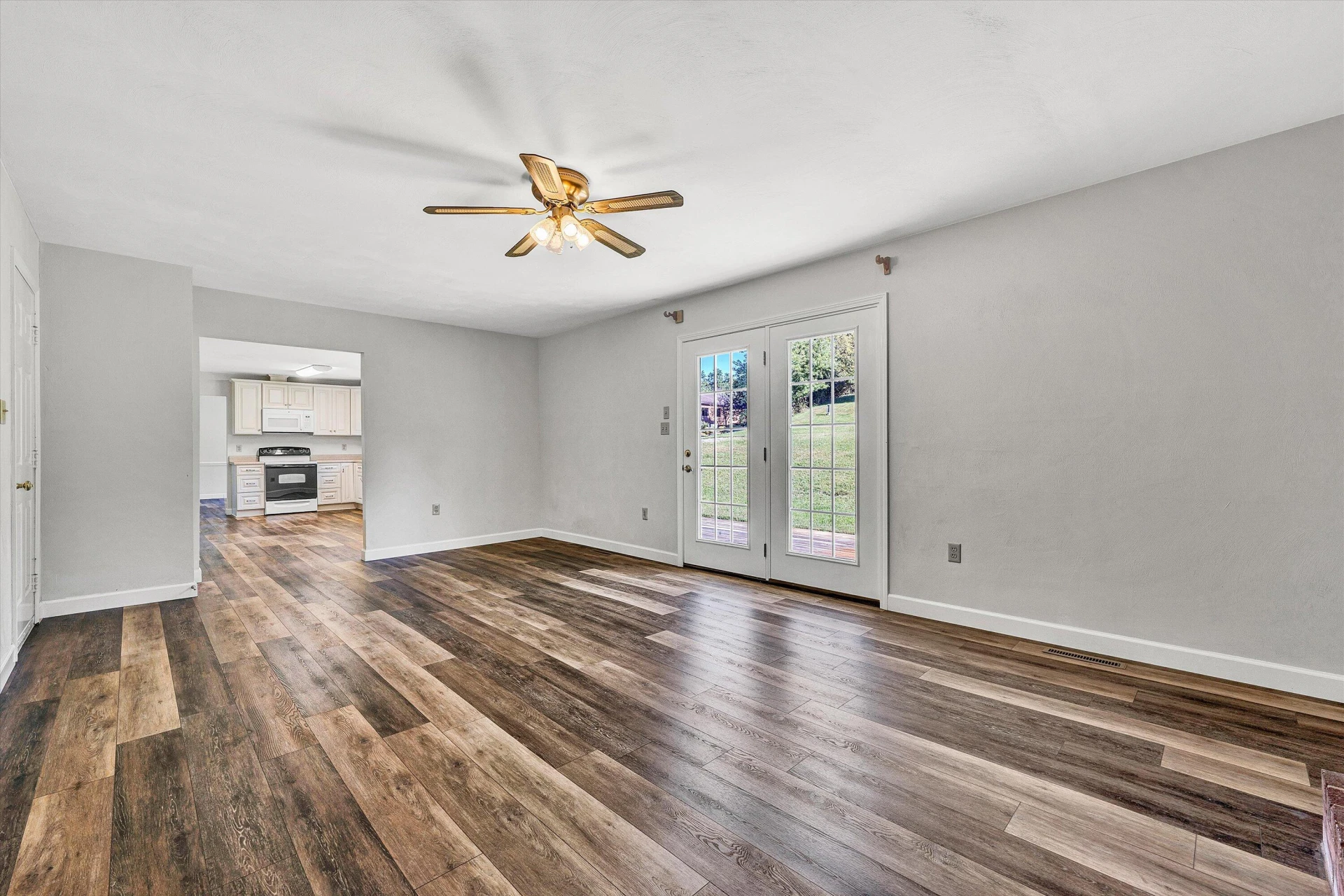 4477 Bonsack RD NE - Photo 23