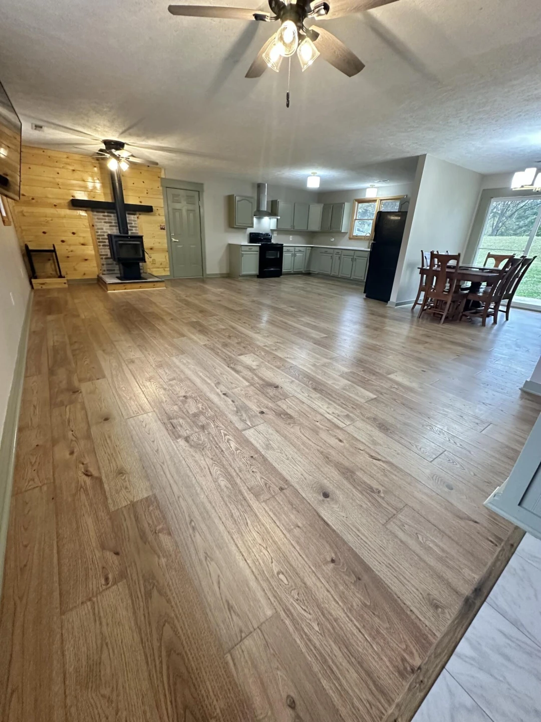 401 Broken Arrow LN - Photo 4