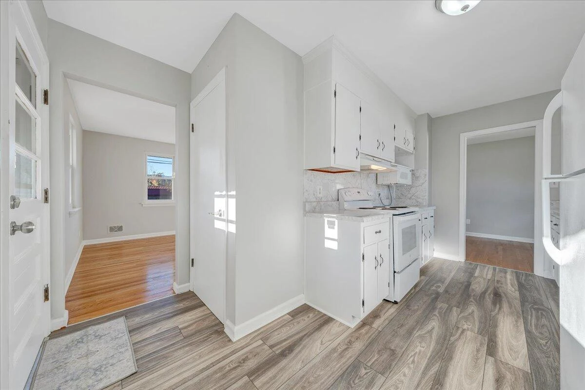 1608 Eddy AVE - Photo 15