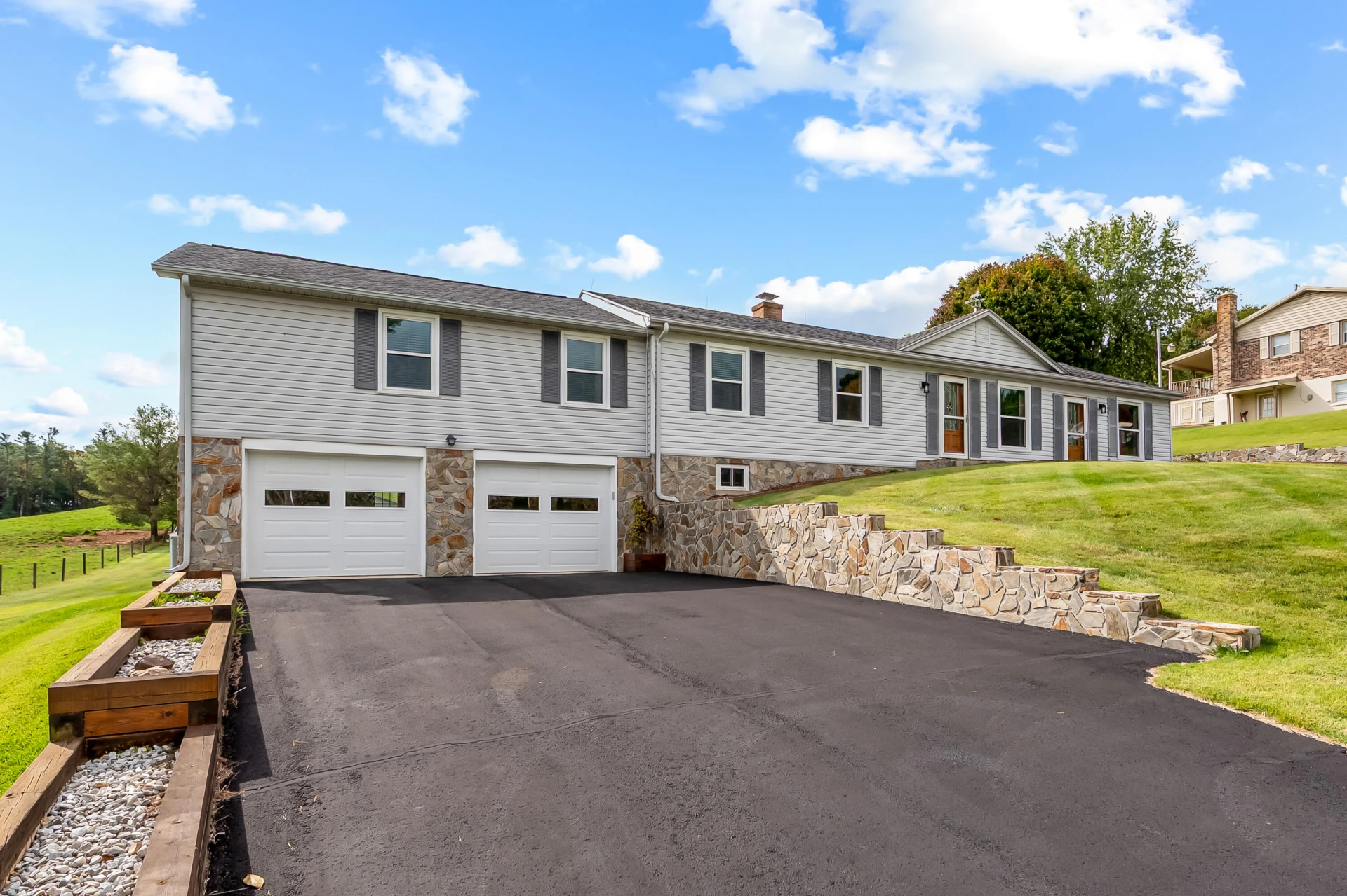 103 Forest LN - Photo 3