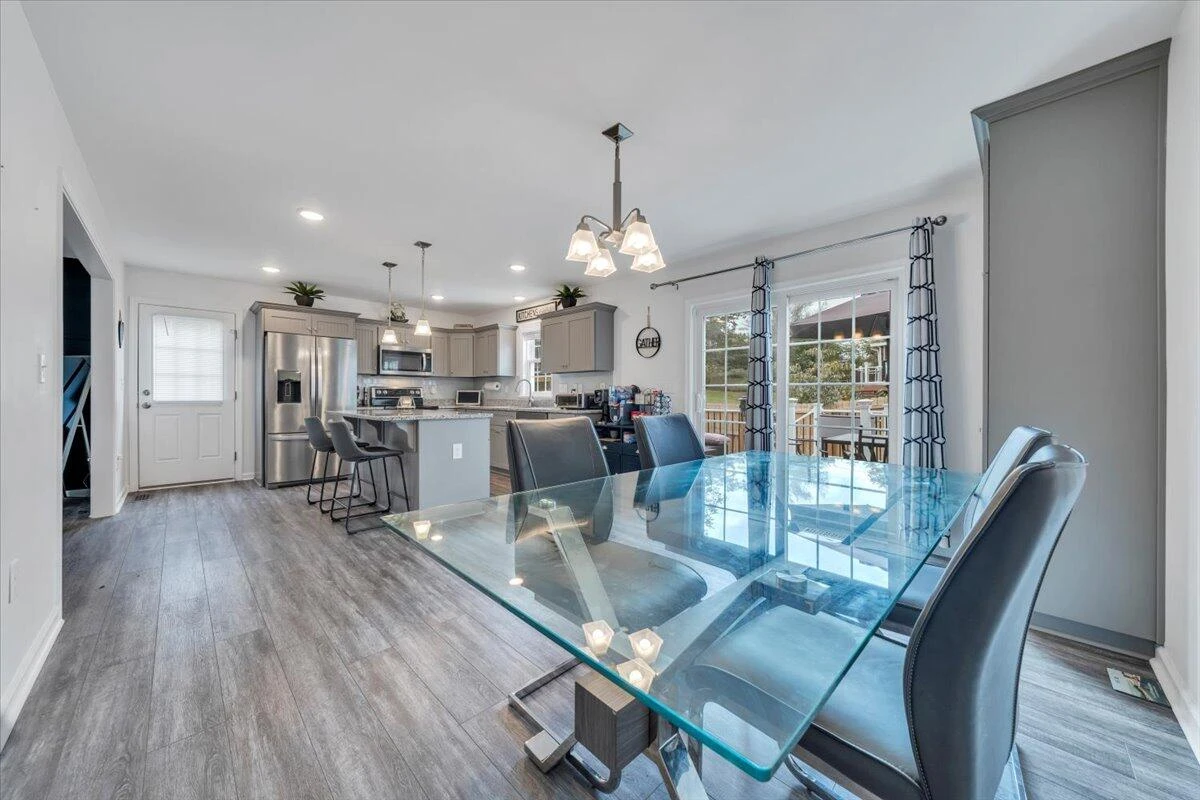 4018 Hazelridge RD NW - Photo 11