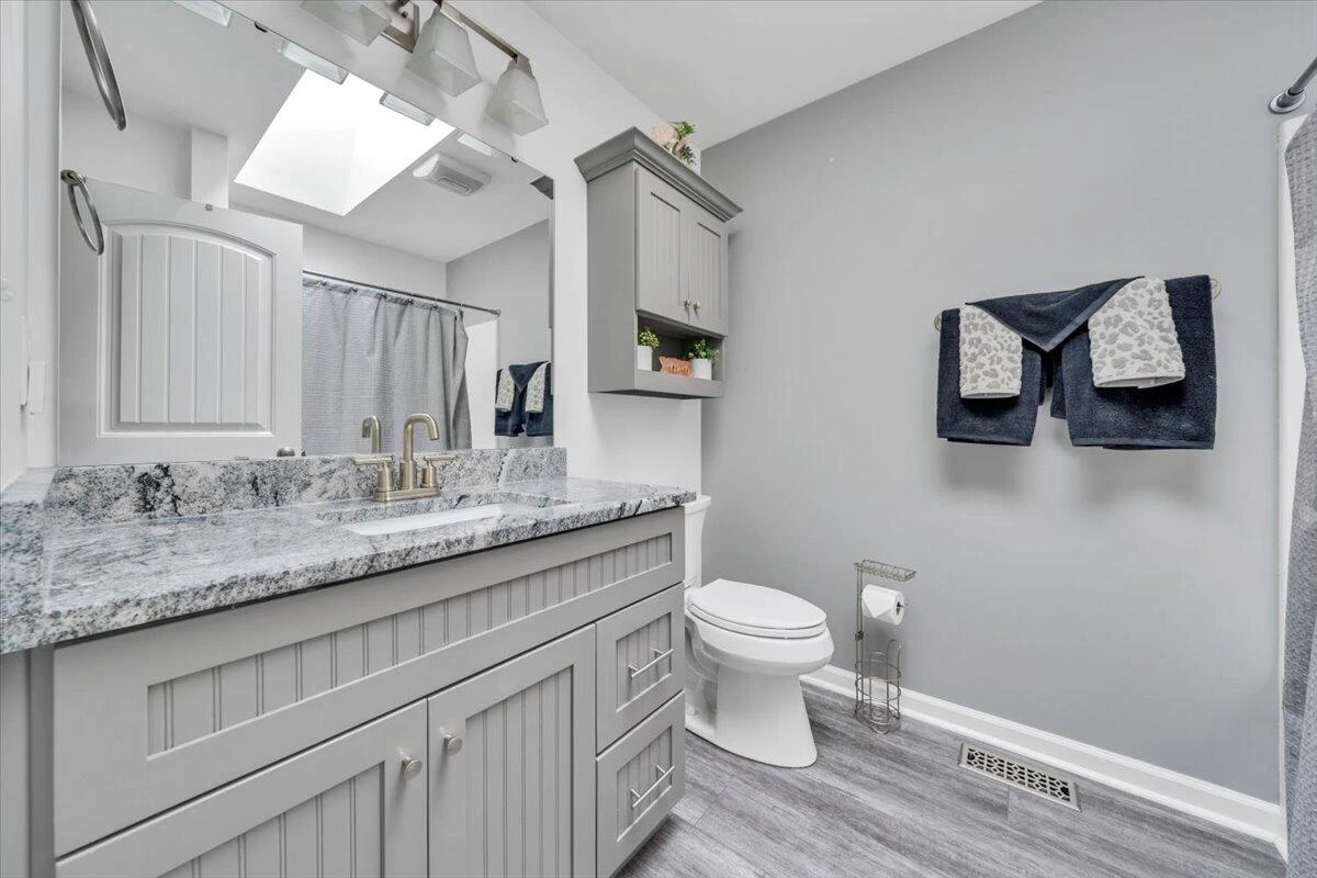 4018 Hazelridge RD NW - Photo 12