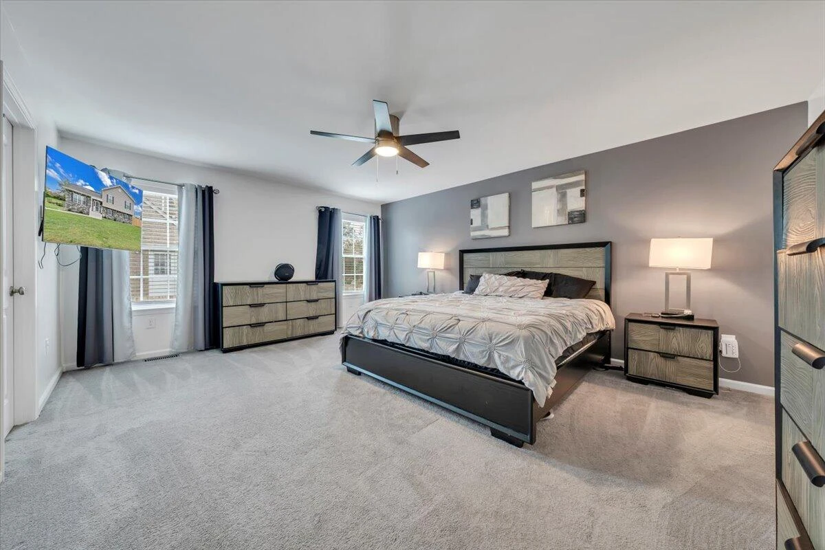 4018 Hazelridge RD NW - Photo 18