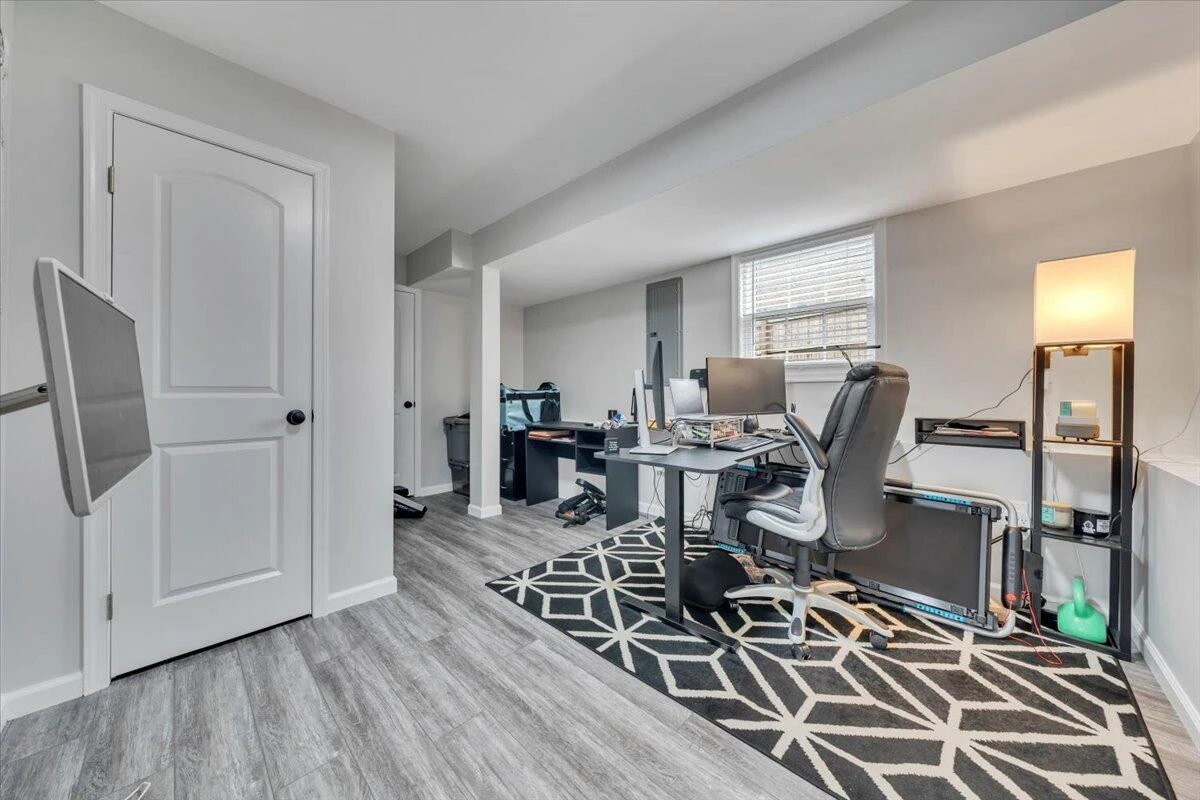 4018 Hazelridge RD NW - Photo 29