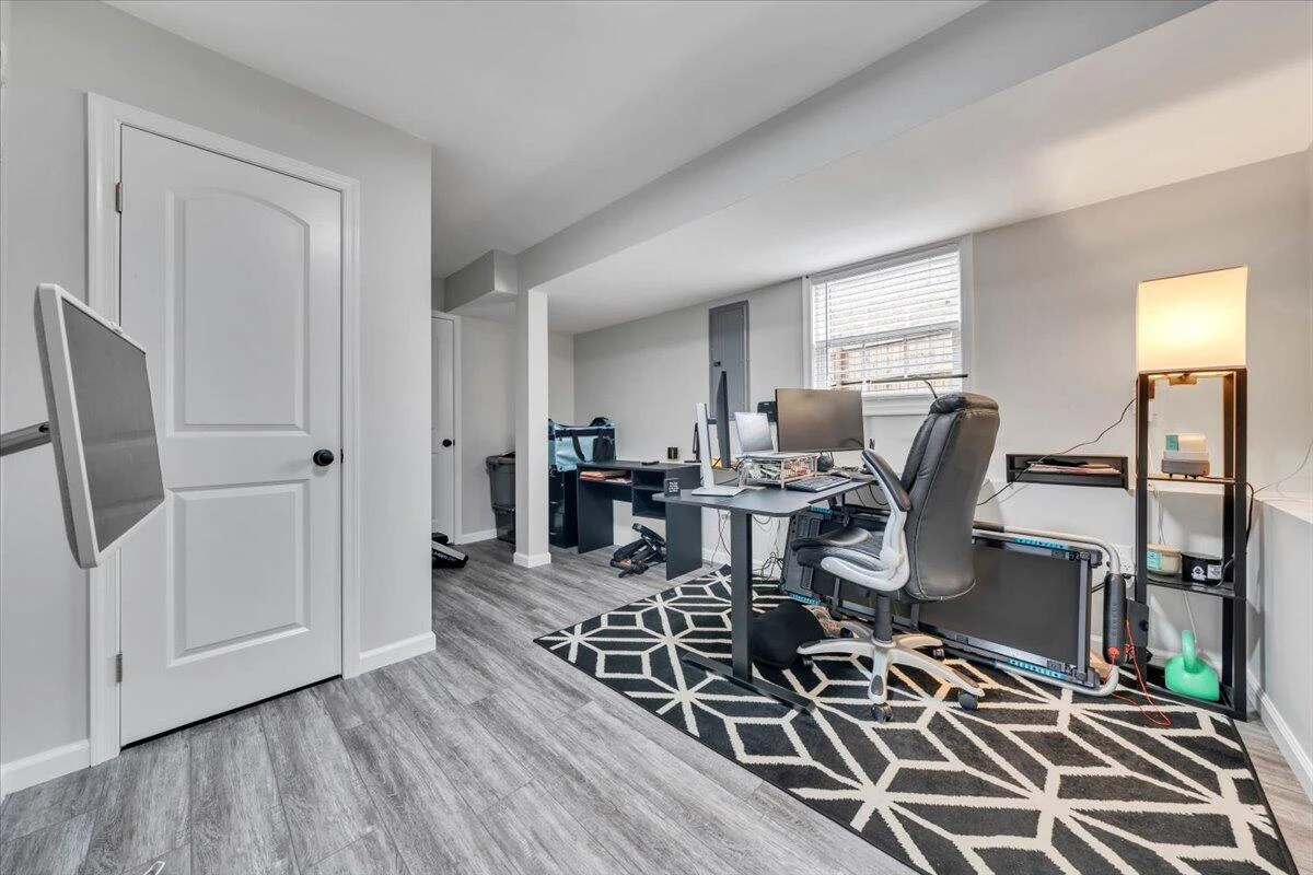4018 Hazelridge RD NW - Photo 30