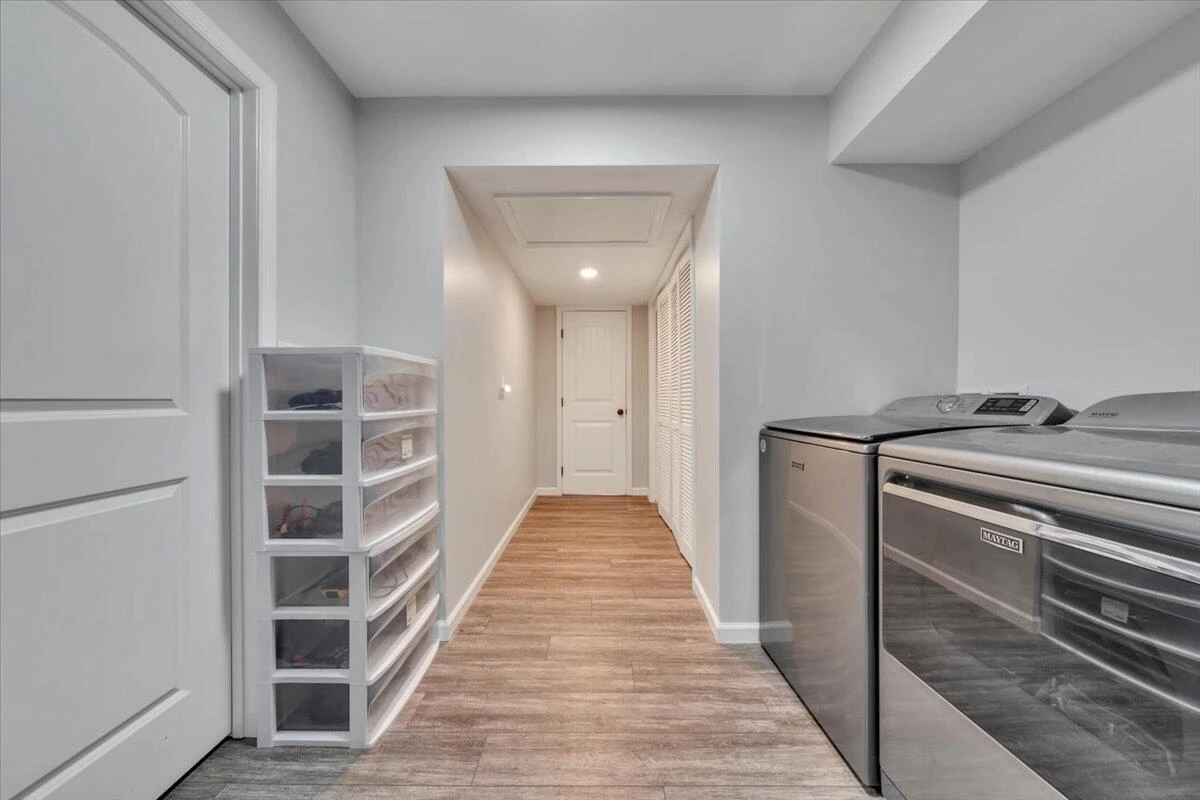 4018 Hazelridge RD NW - Photo 32