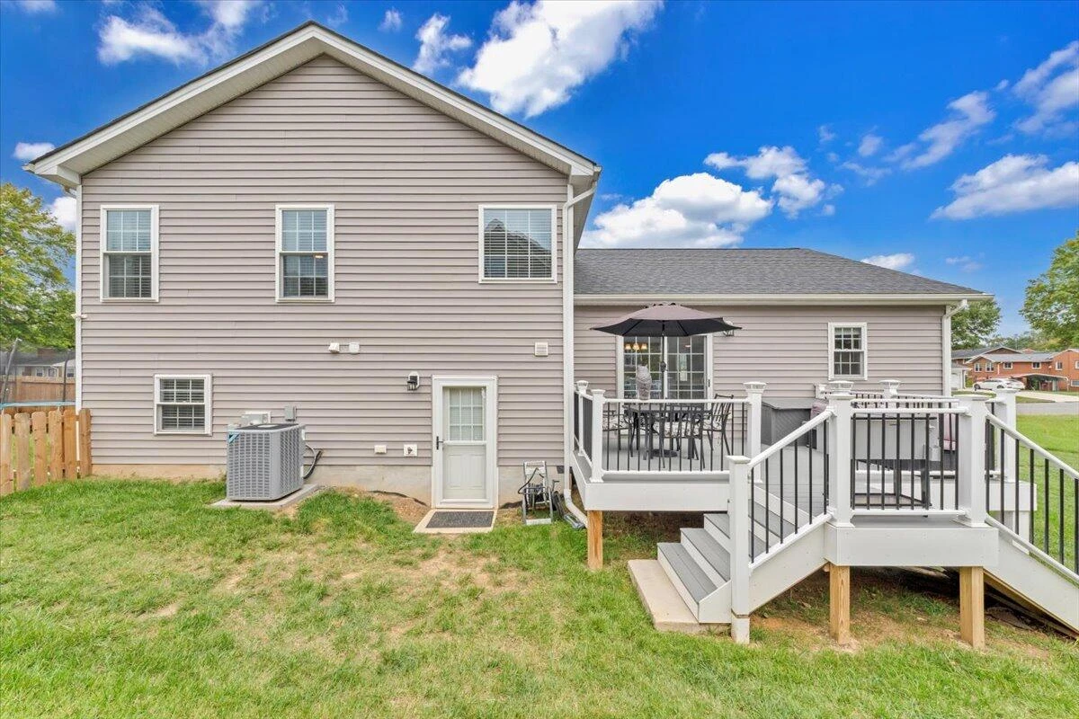 4018 Hazelridge RD NW - Photo 40