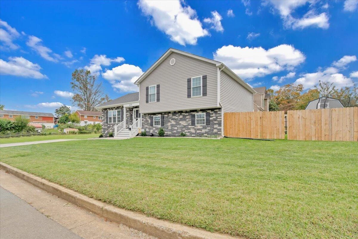 4018 Hazelridge RD NW - Photo 51