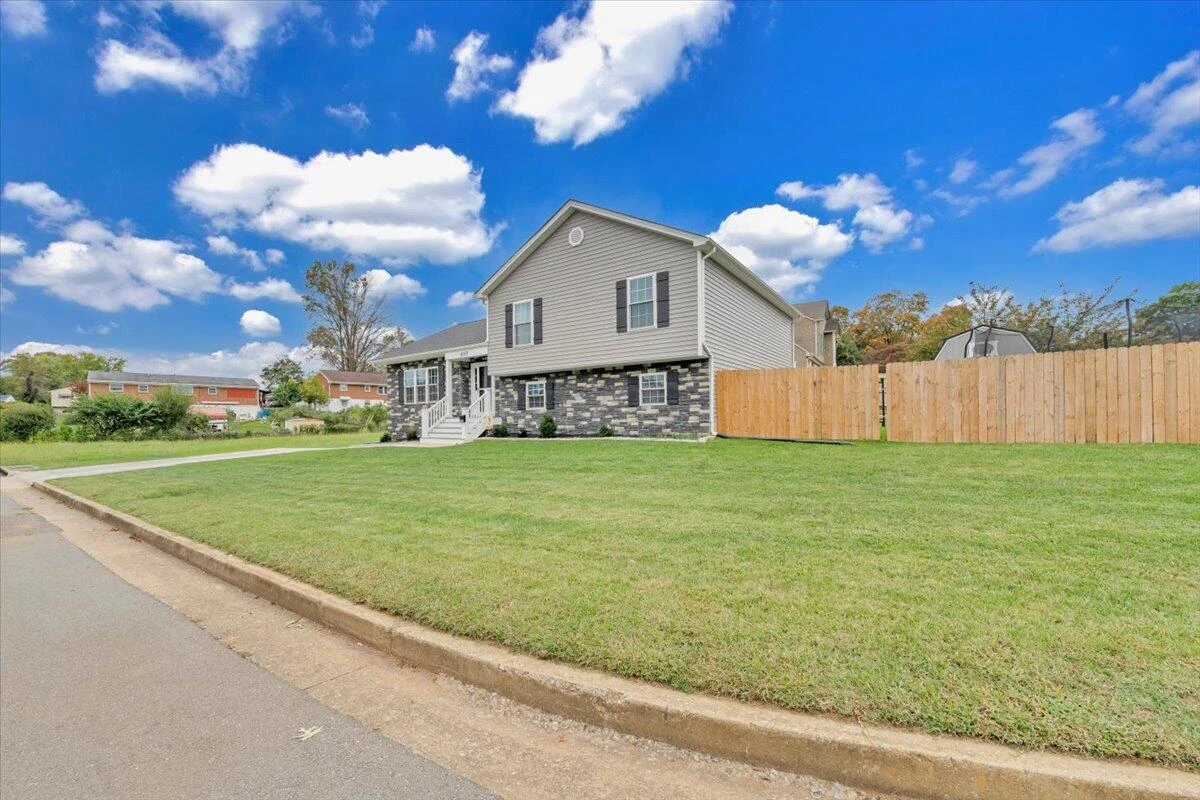 4018 Hazelridge RD NW - Photo 52