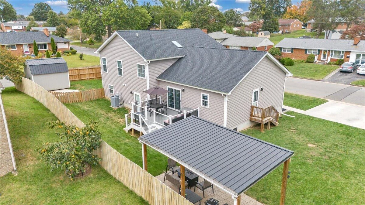 4018 Hazelridge RD NW - Photo 56