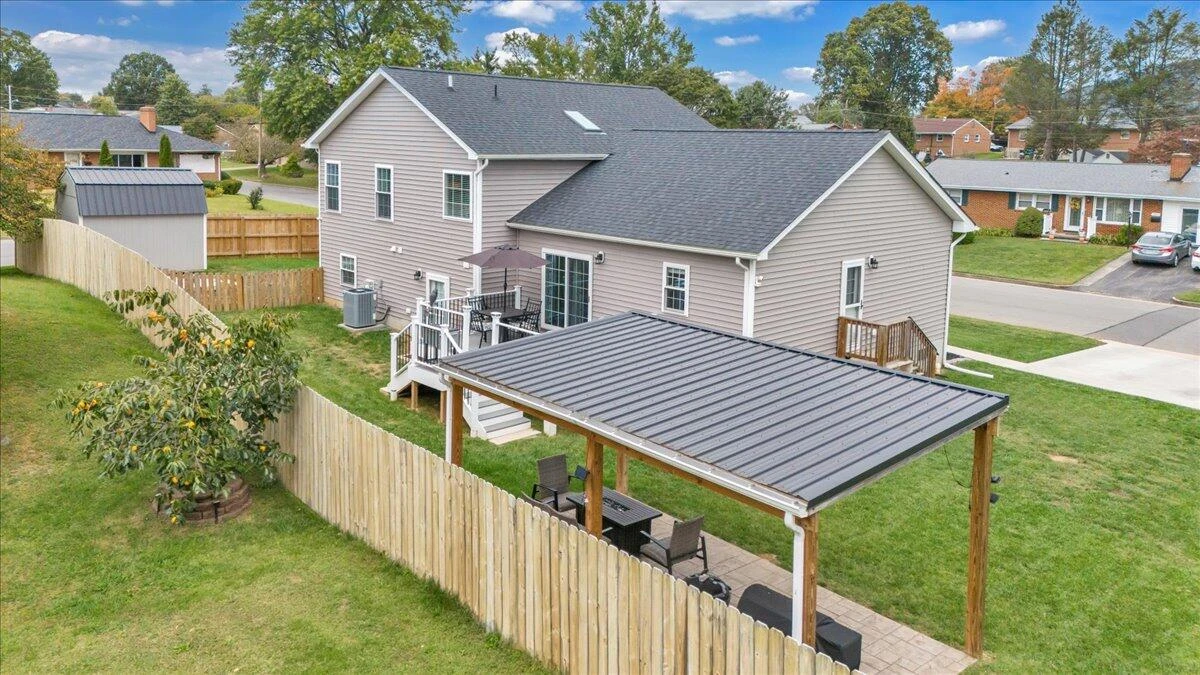 4018 Hazelridge RD NW - Photo 57