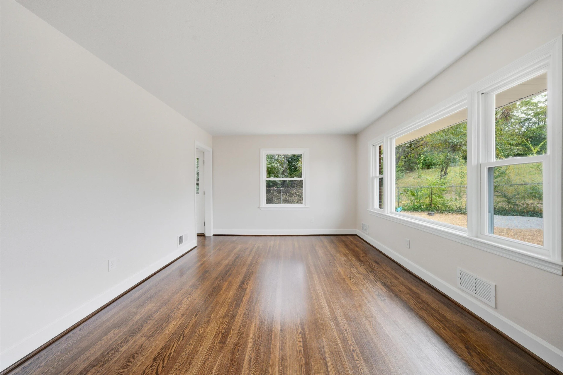 2707 Mountainaire AVE NW - Photo 3