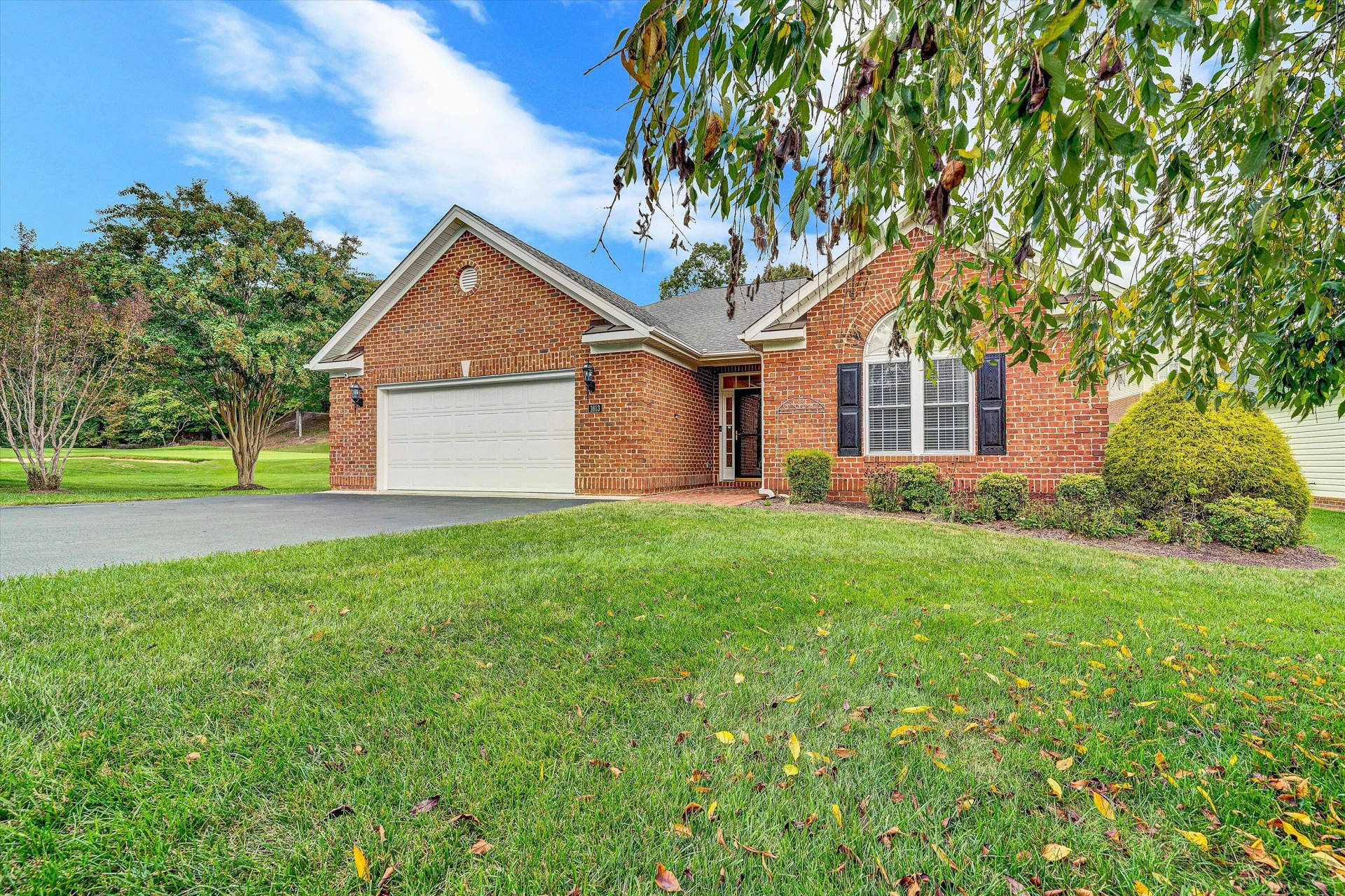 1613 Edgebrook RD - Photo 14